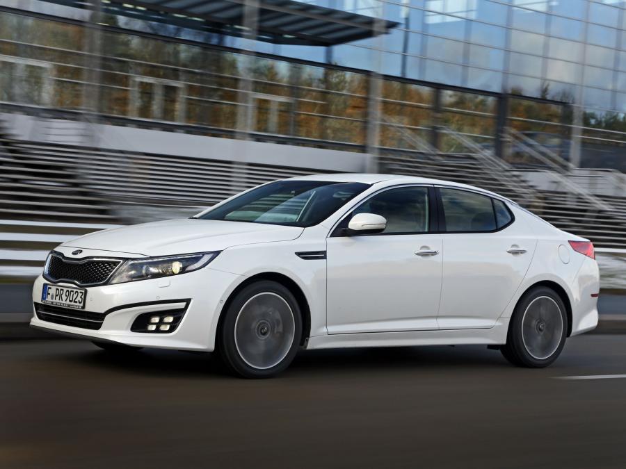  Kia Optima 2013 года  (EU) (фото 9 из 15)